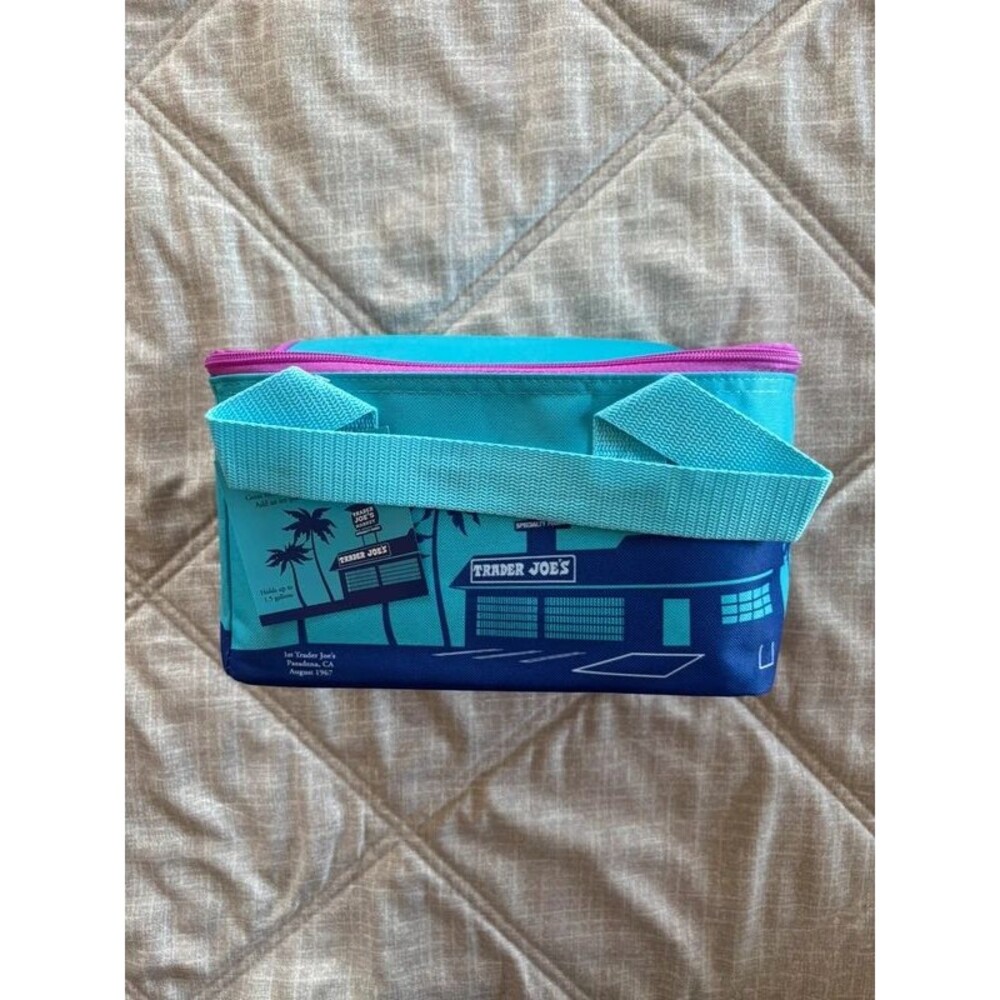 Trader Joe’s: Blue/Magenta Mini Insulated Tote Bag - NWT - Limited Edition